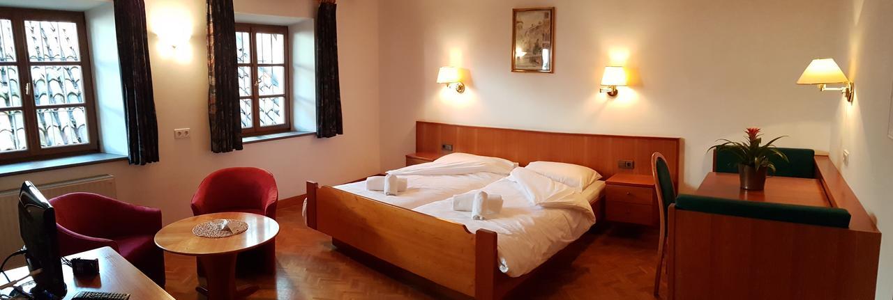 Weisses Roessl Bed & Breakfast Appiano Sulla Strada Del Vino Luaran gambar